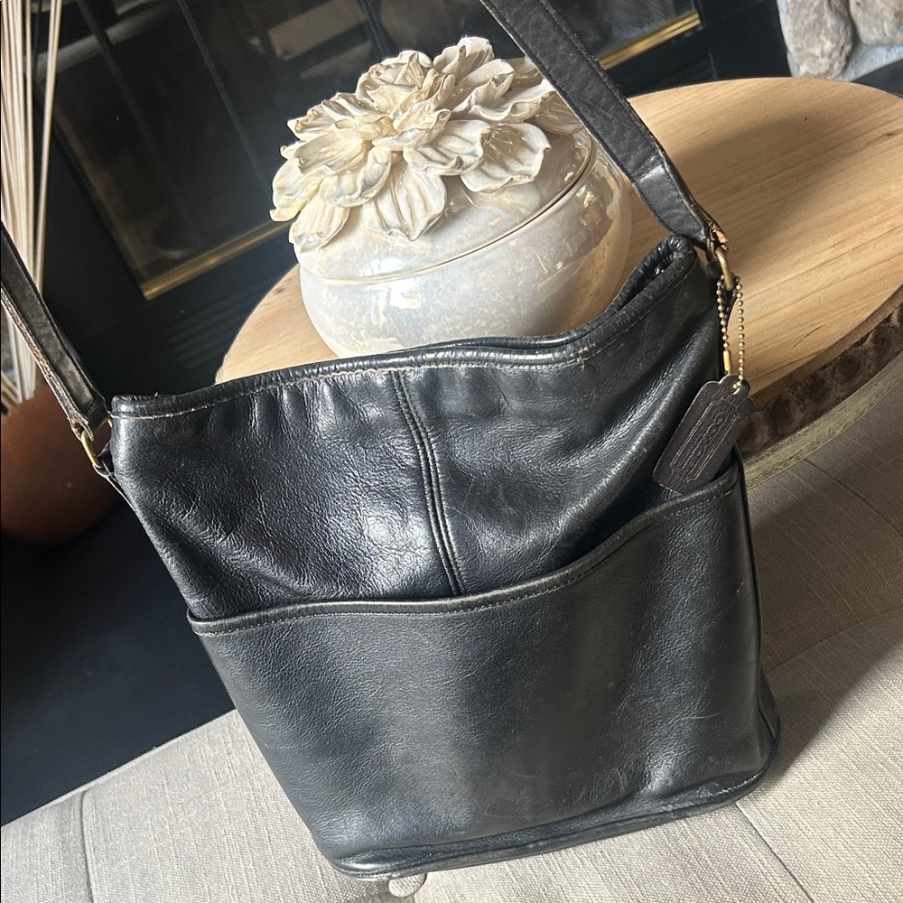 Coach Vintage Black Glove Tanned Leather Bucket Bag No 0660 013